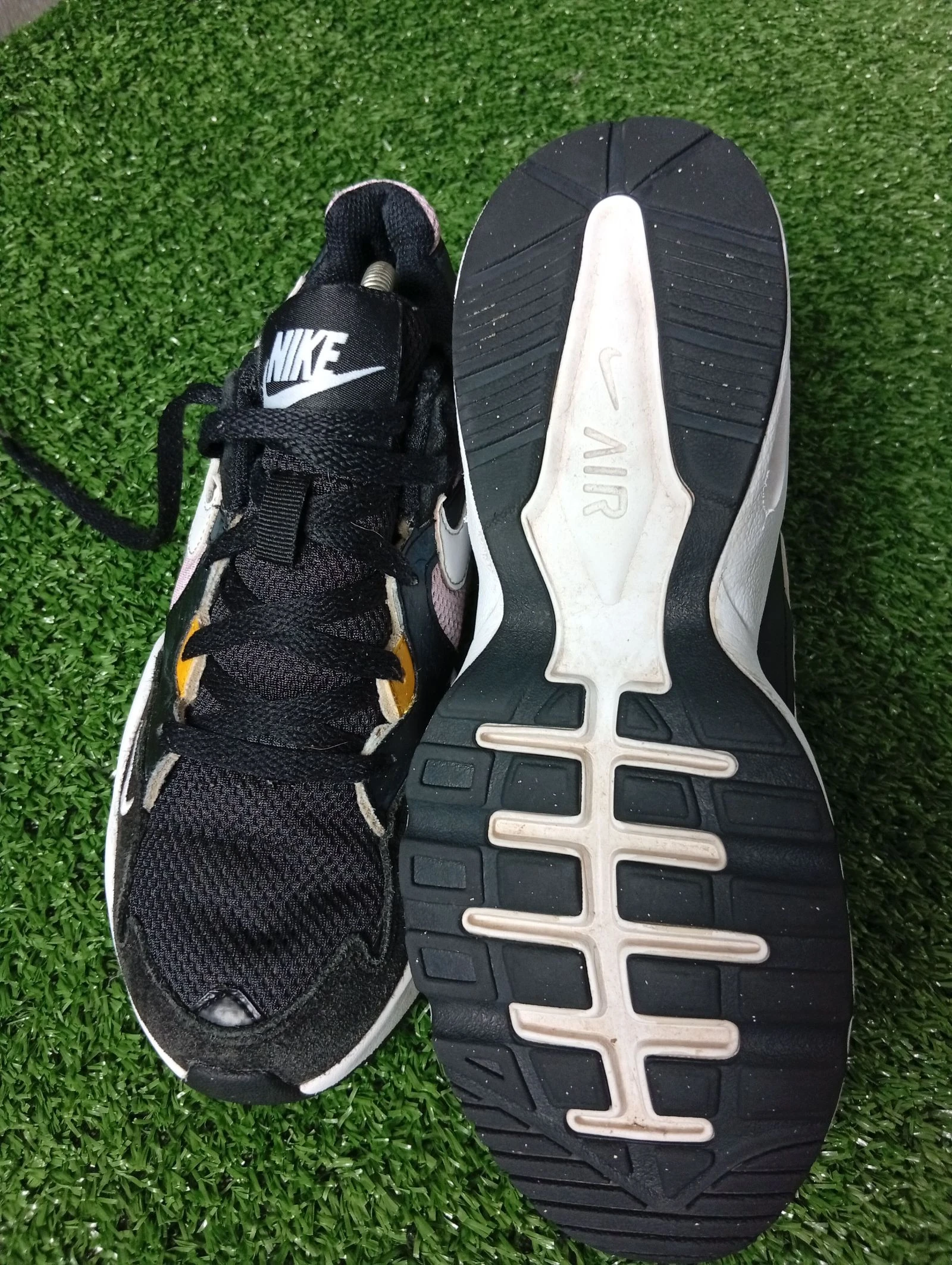 Nike Air Max Excee – Black / Pink / Yellow (Size 37.5) – photo 5